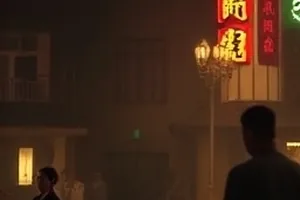 《海边的留声机》剧照：沙滩上搁着一台老式留声机